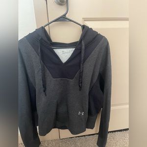 Women’s XL Under Armour Hoodie